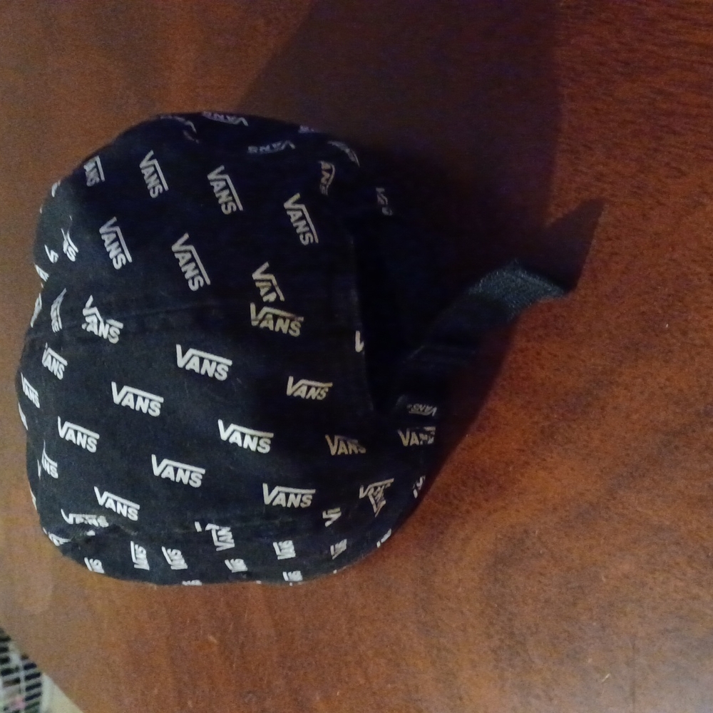 Van's cap - Picture 2 of 3